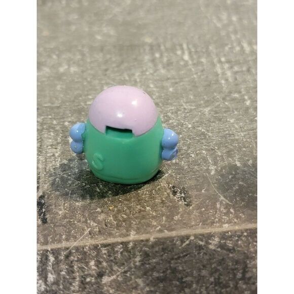 Shopkins moose pink blue butterfly bug toy figure - Picture 3 of 3